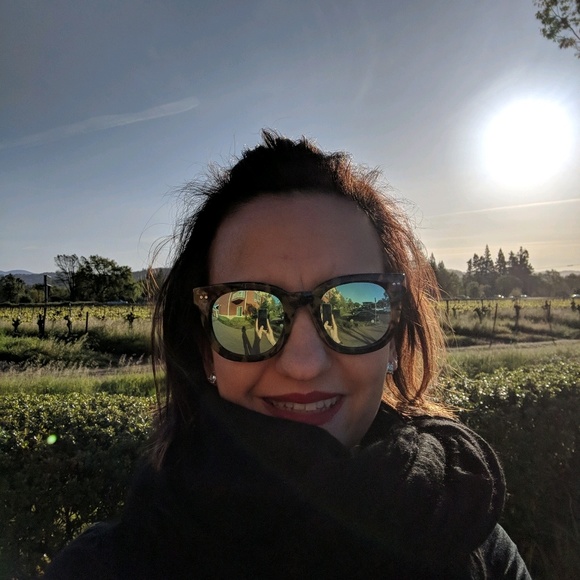 Meet your Posher, Michele - Picture 1 of 1